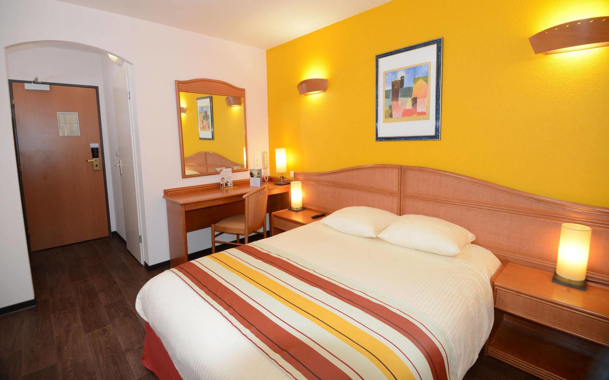 B&B Hotel Amneville-Les-Thermes Dış mekan fotoğraf
